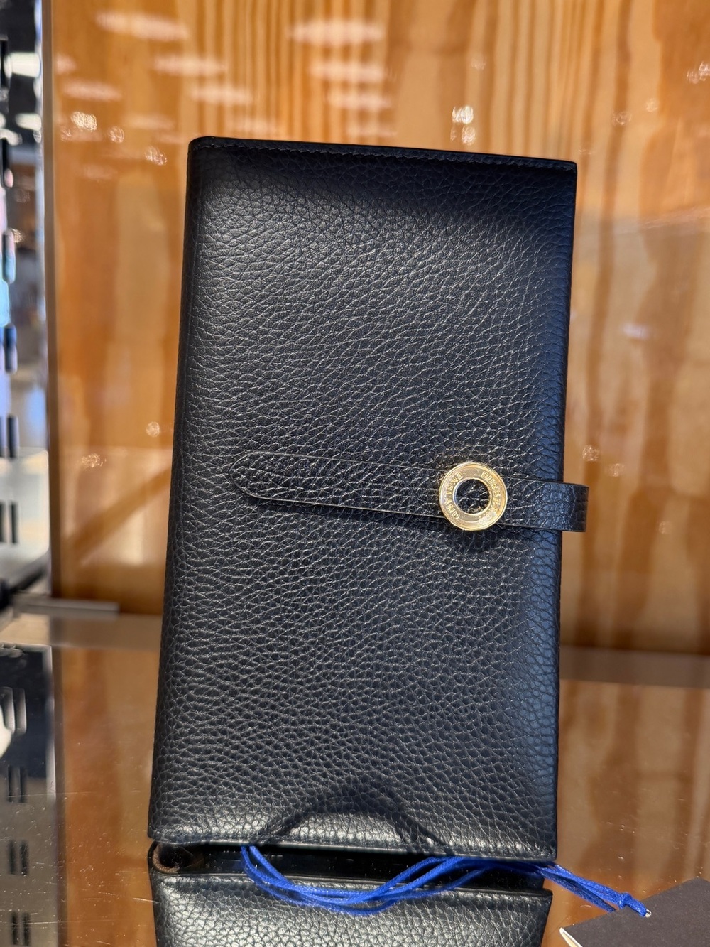 Burberry Black Leather Wallet with Gold Button Closure new - Picture 2 of 5